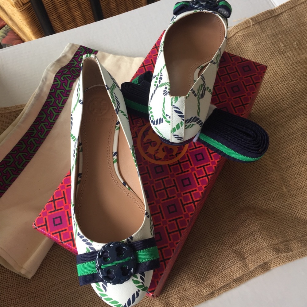 Tory Burch isle ropes shoes.        Nwt - Picture 6 of 7